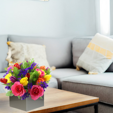 Bright Mixed Arrangement lounge