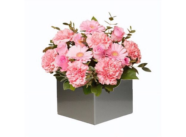 Rose & Carnation Arrangement