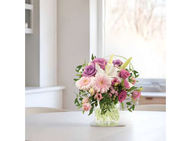 Pastel Bunch With Vase KItchen