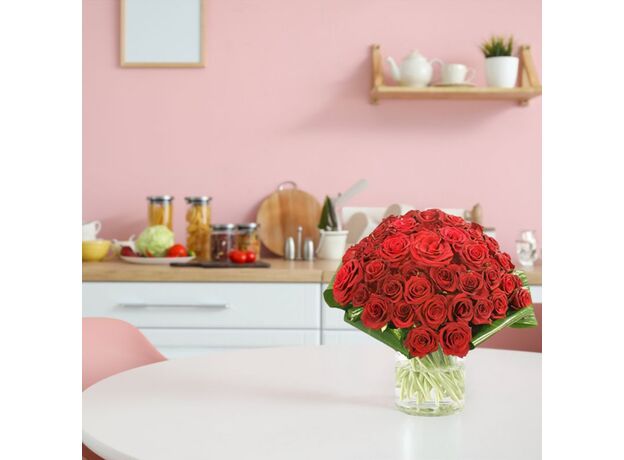 24 Red Roses Bunch kitchen